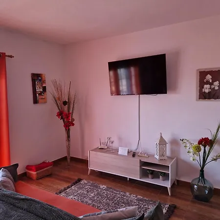 Casas Hoya Limpia- Solo Adultos *